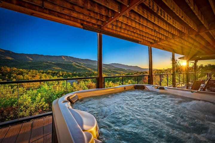 Mountain Melody – 2 Hot Tubs, Chefs Kitchen, Games - Cabins for