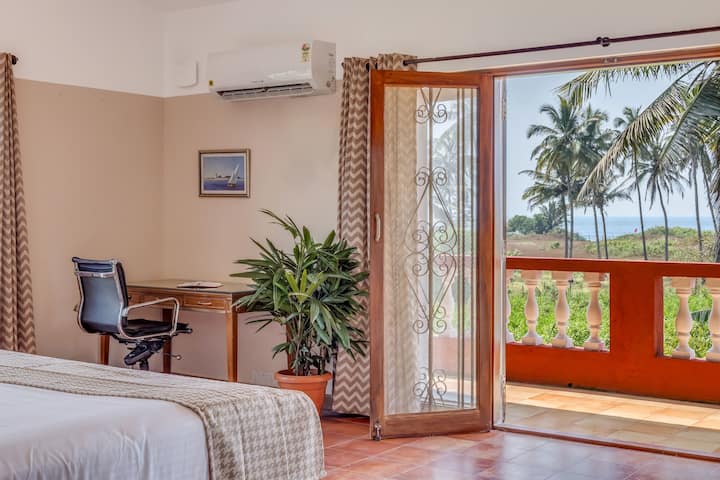 Bedroom 1 image 3
