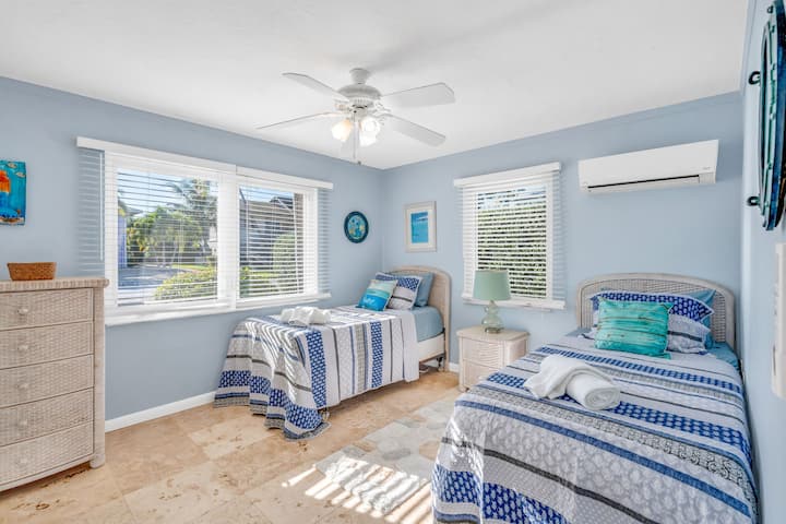 ორი საძინებლიანი საცხოვრებელი ბავშვებისთვის, Key Colony Beach Florida Keys — ოჯახებისთვის შესაფერისი დასასვენებელი საცხოვრებელი.