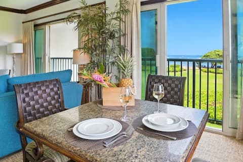 G201 Extra Large Corner Ocean View Suite with AC!