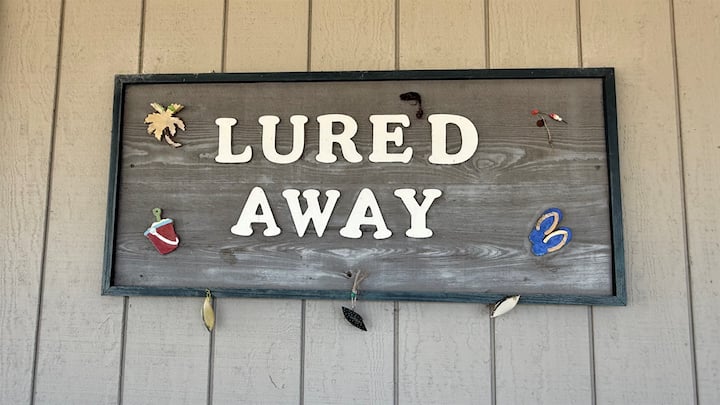 Lured Away -3br / 2ba • Water-view Retreat - 聖喬治島