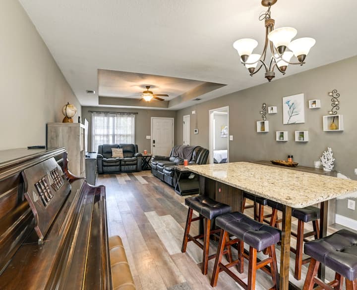 Family-friendly Clarksville Getaway Near Speedway - Clarksville, TN