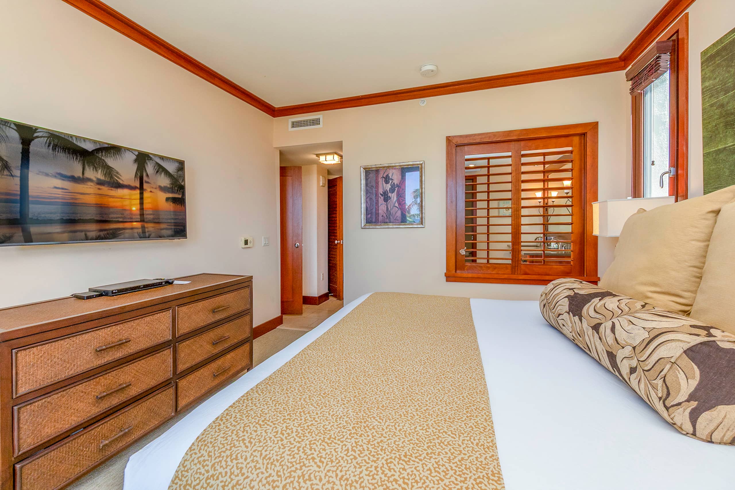Brand New - Direct Ocean Front Beach Villas Resort - Image 11