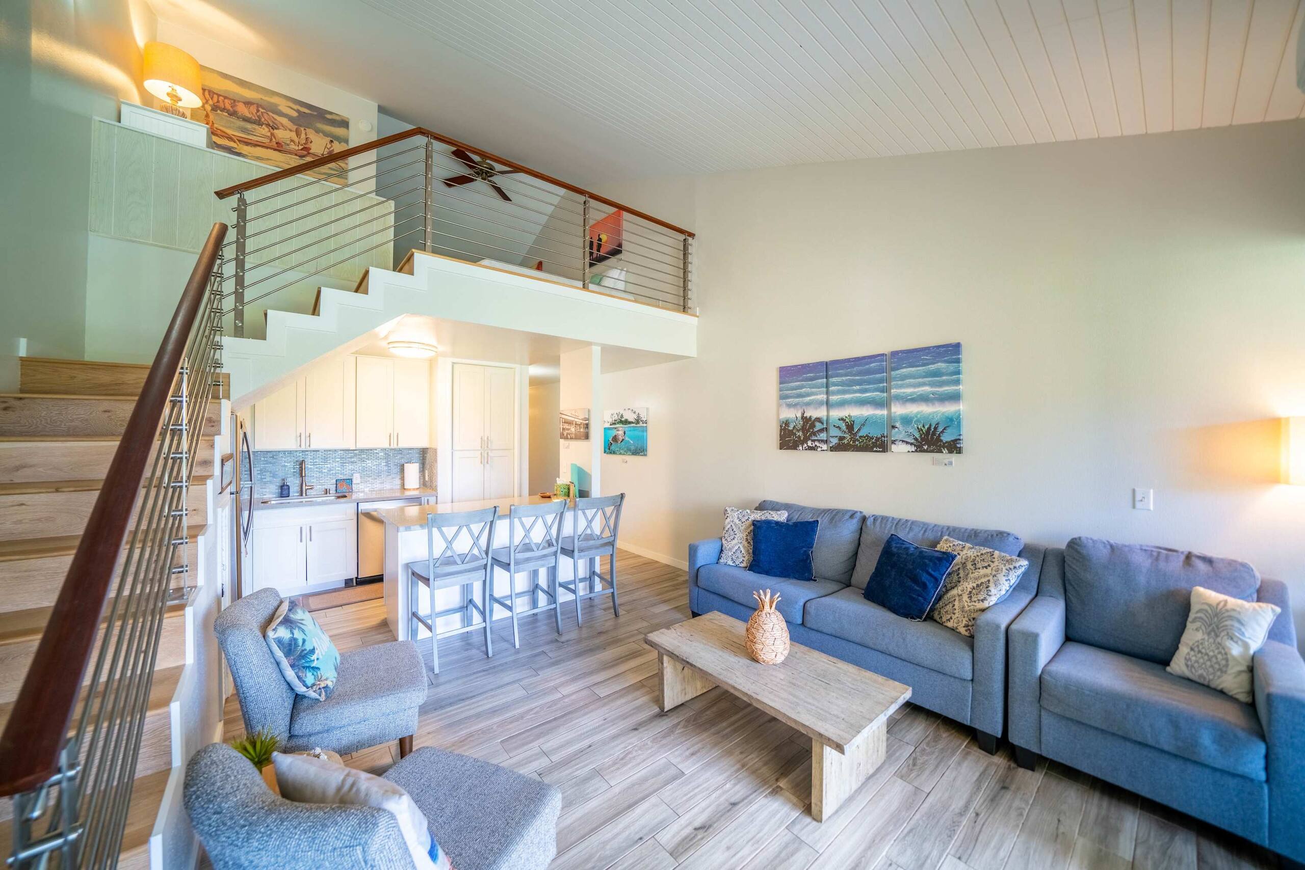 Magnificent Newly Renovated TBay Golf Course Condo - Image 3