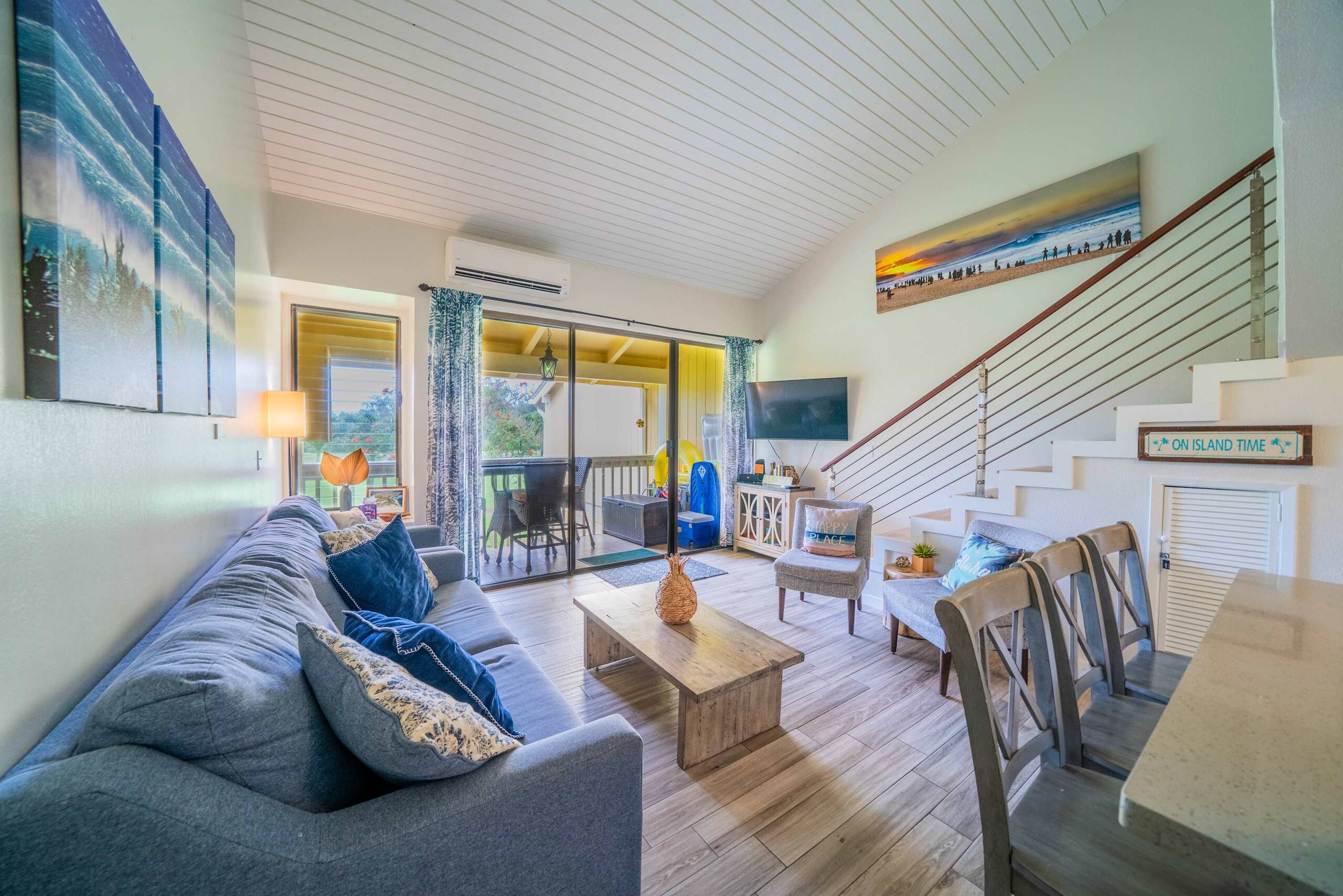 Magnificent Newly Renovated TBay Golf Course Condo - Image 4