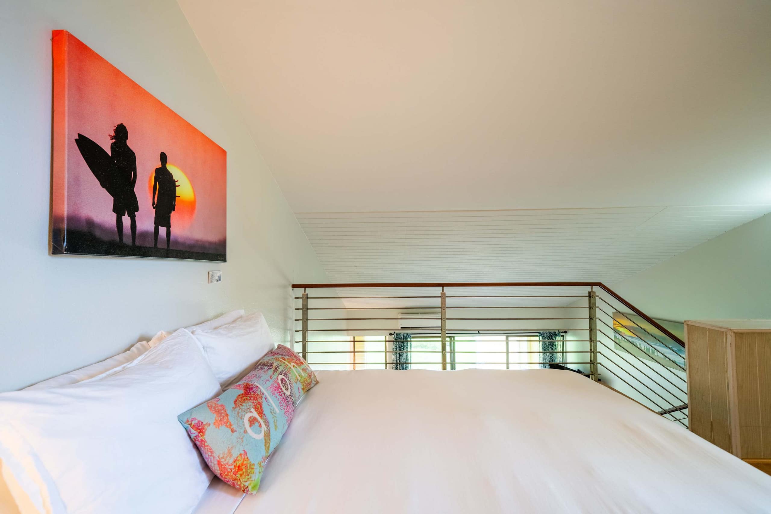 Magnificent Newly Renovated TBay Golf Course Condo - Image 53
