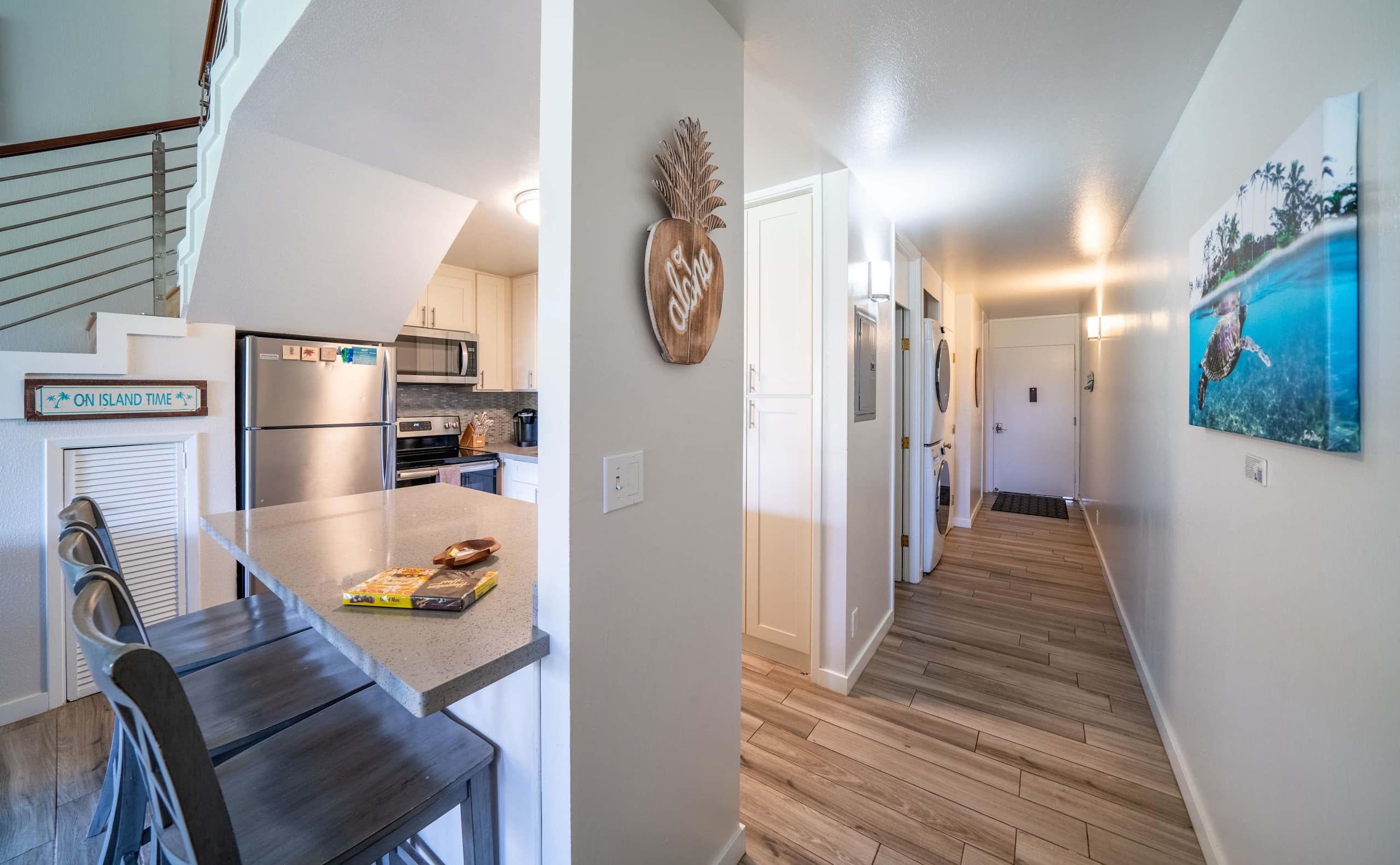 Magnificent Newly Renovated TBay Golf Course Condo - Image 44