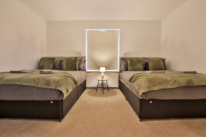 Spálňa 3 s dvoma manželskými posteľami