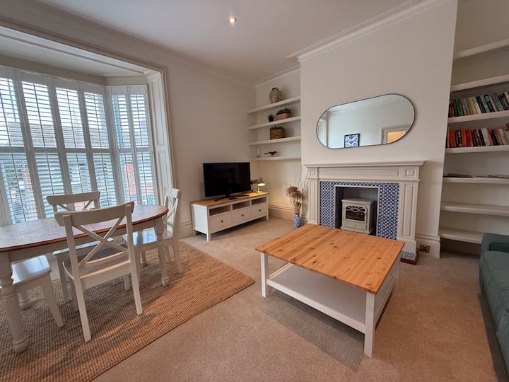 Bembridge Landing|bembridge Village Nr Harbour - Bembridge