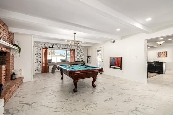 Mega Mesa Retreat: Heated Pool, Spa & Pickle Ball - Arizona