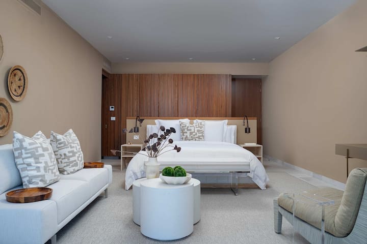 Modern Coastal Penthouse | Rooftop w/Pacific Views