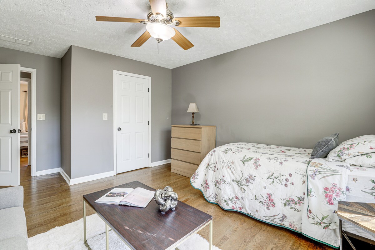 Walk to Trails: Peaceful Family Home in Braselton
