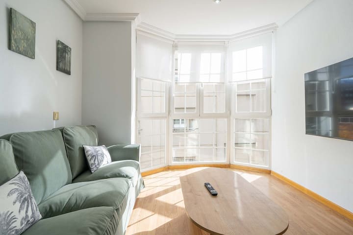 Cozy Apartment On Calle Eraso - Madrid