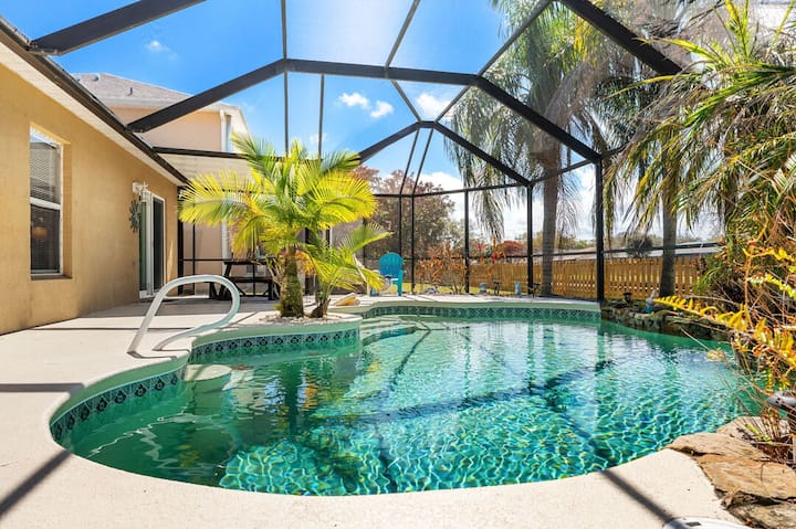 Charming Melbourne Home W/ Pool & Screened Lanai! - Melbourne, FL