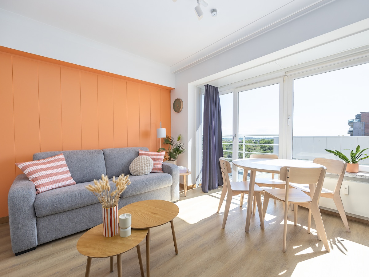 Modern studio on the 8th floor near the sea - Houses for Rent in ...