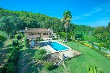 Eu Clos by Vintage Travel