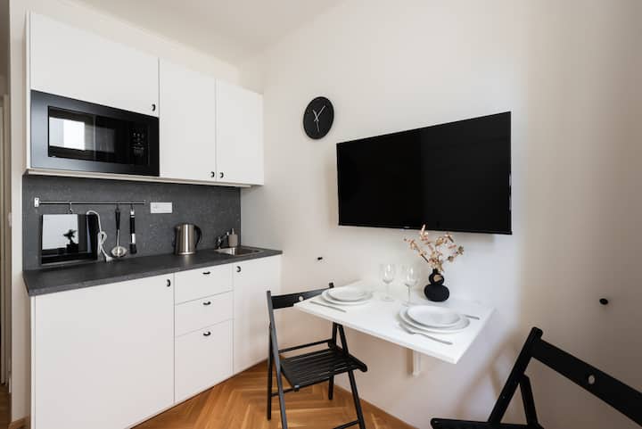 Modern Prague 1 Apt. With Paid Parking By Easybnb - Prag