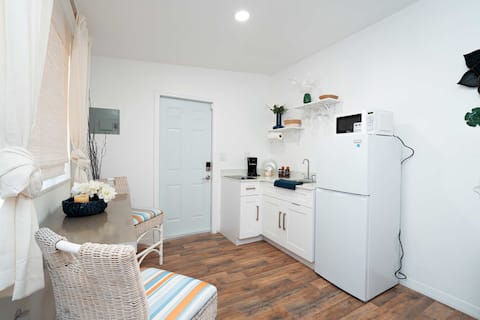 Popular Airbnb listing: Modern Boho Studio Near Miami River in Curtis Park