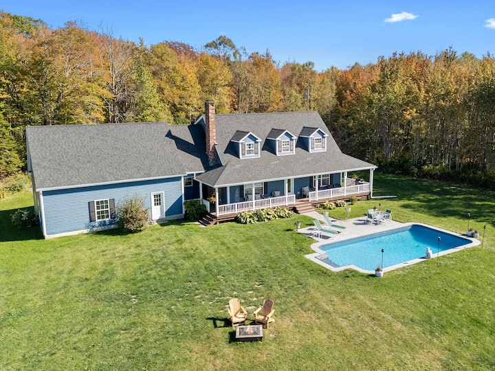 Cove House with Private Pool, Ocean Views, Family