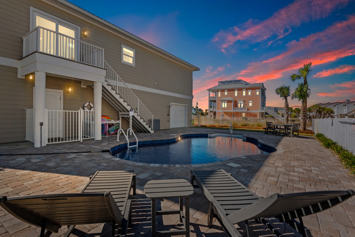 Nirvana in Navarre | Private Pool + Walk to Beach - Houses for