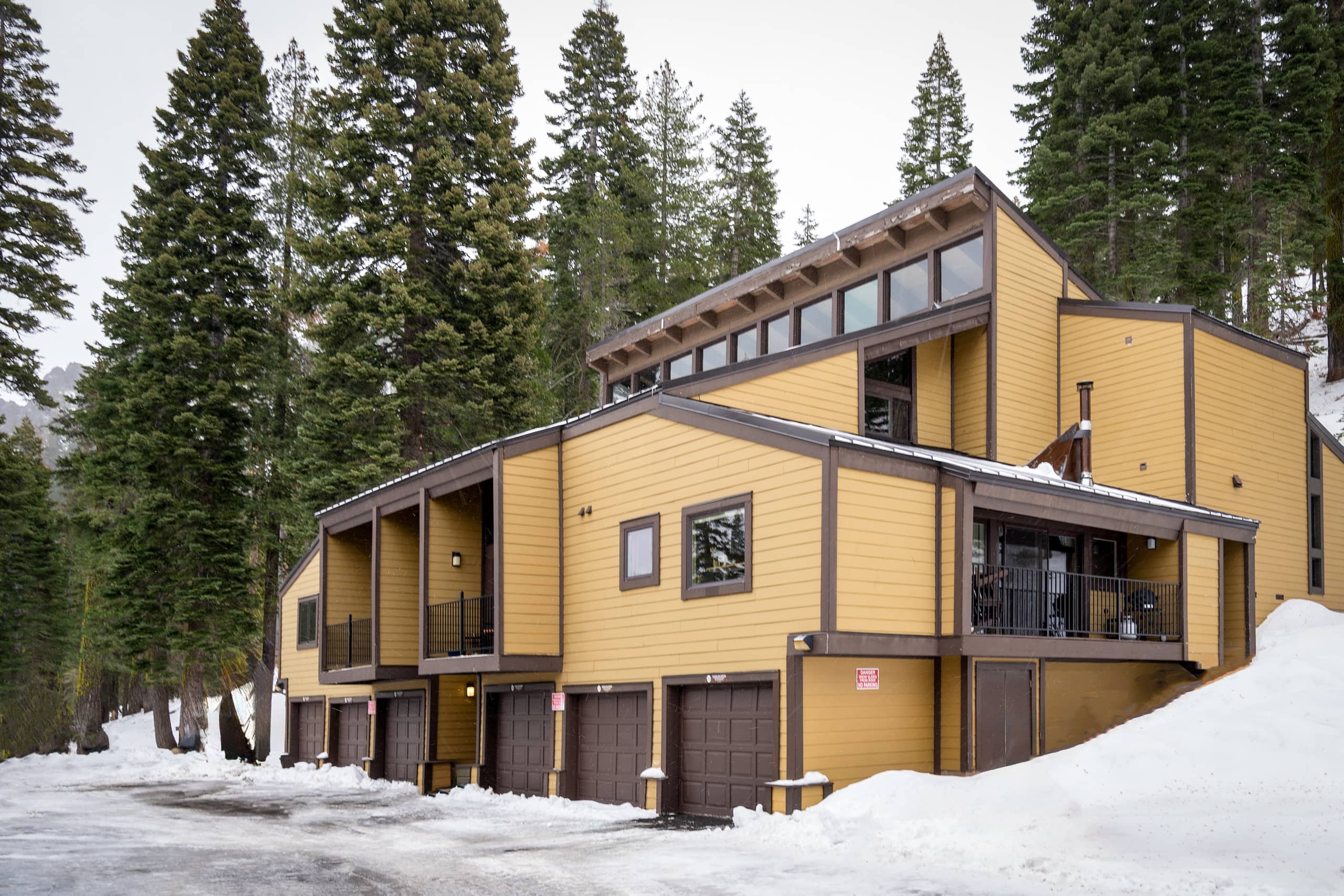 Alpine Meadows Ski & Hike Retreat, Sleeps 6 - Photo 24