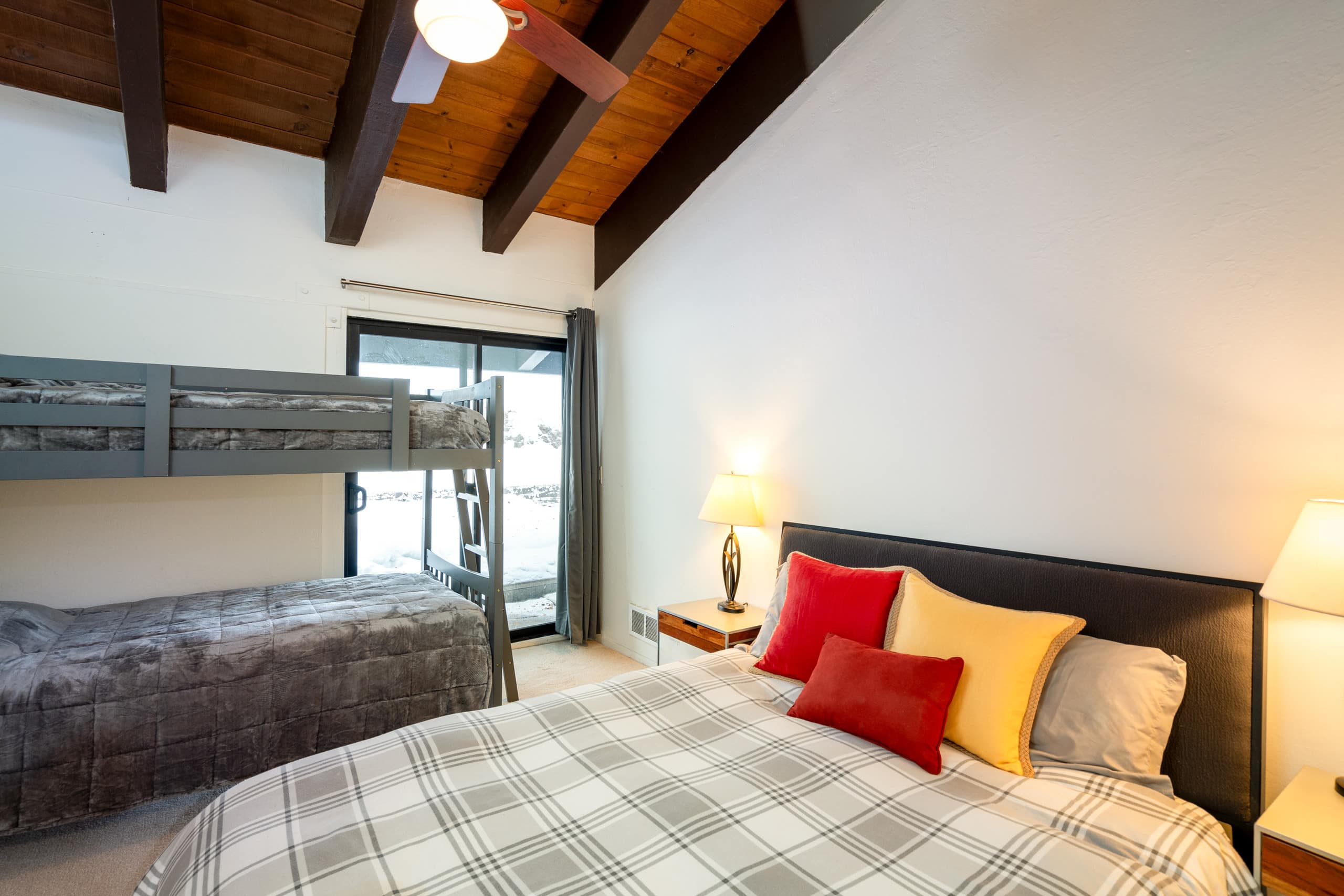 Alpine Meadows Ski & Hike Retreat, Sleeps 6 - Photo 15