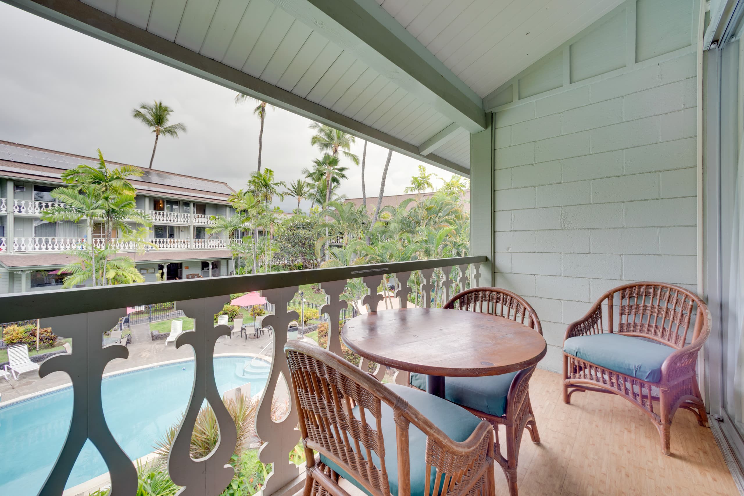 Kona Studio Steps From Shore: Sip, Swim, Explore! - Image 7