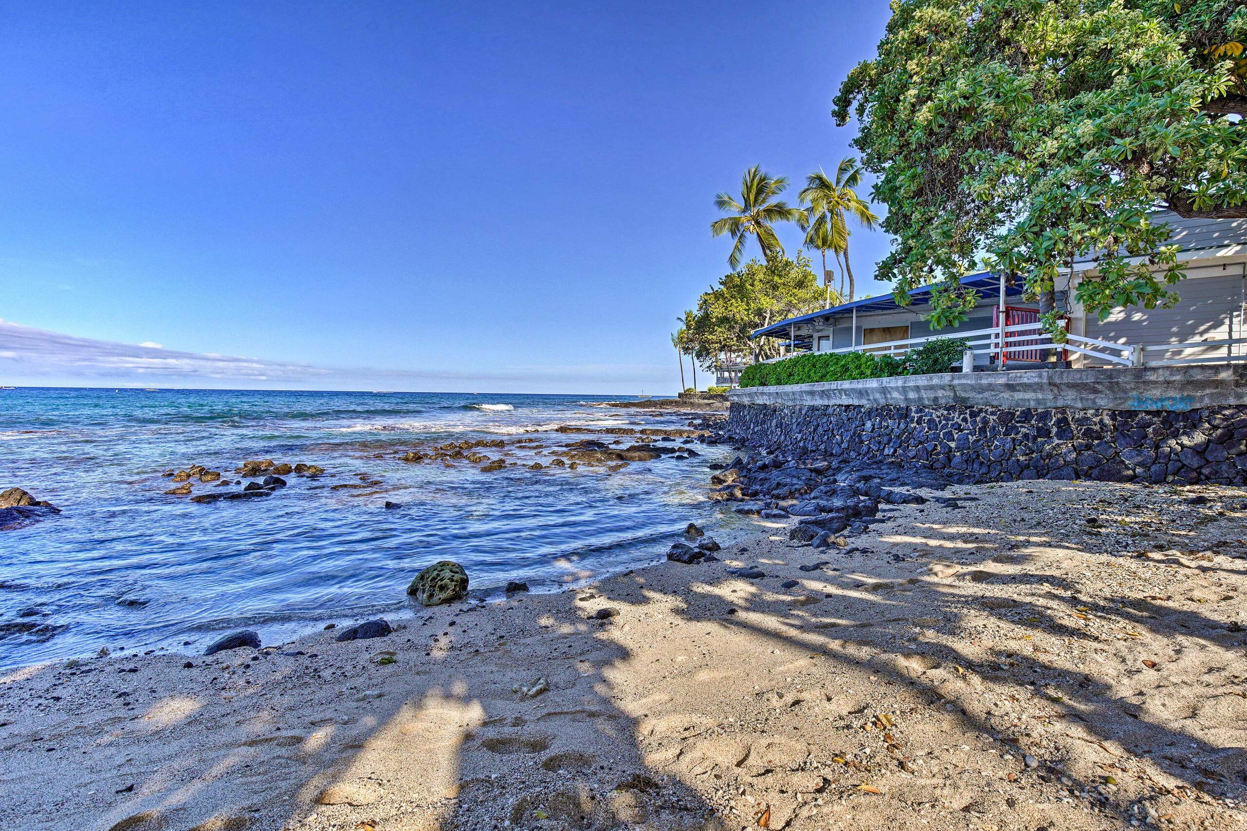 Kona Beach Retreat Steps to Ocean: Soak & Stroll! - Image 26
