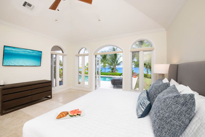 Villa Incanto by Grand Cayman Villas