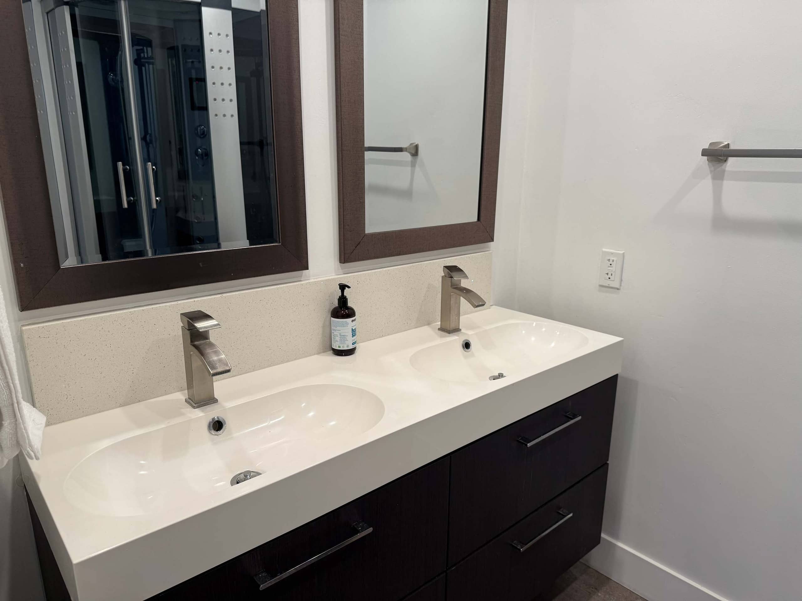 Home in San Francisco · ★4.89 · 2 bedrooms · 3 beds · 1 bath - Image 14