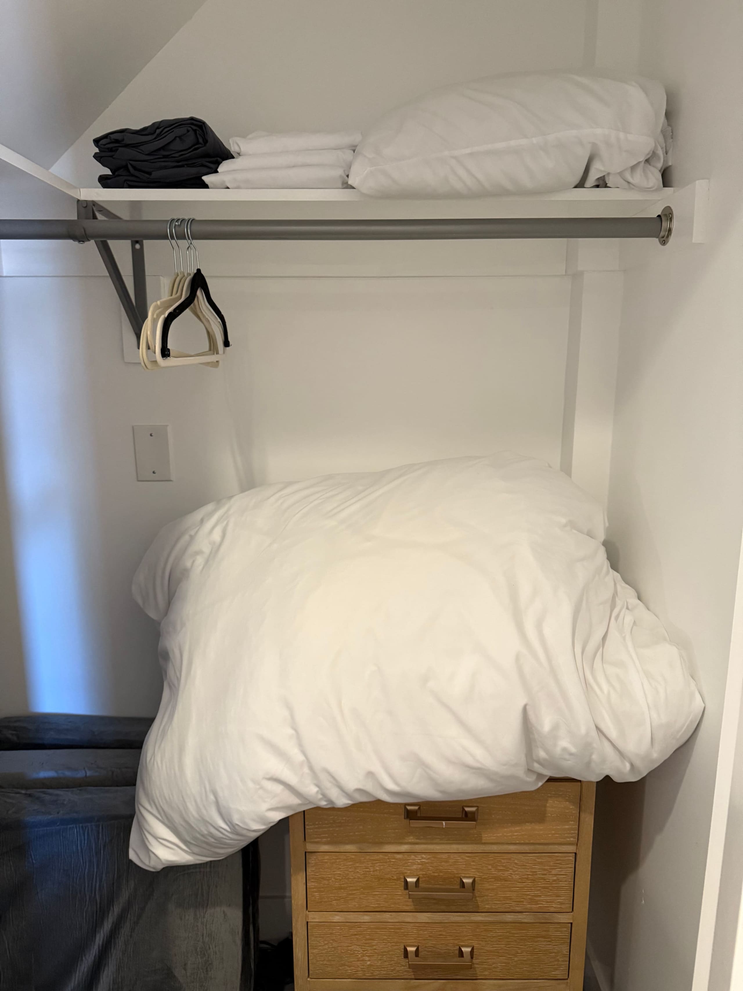 Home in San Francisco · ★4.89 · 2 bedrooms · 3 beds · 1 bath - Image 10