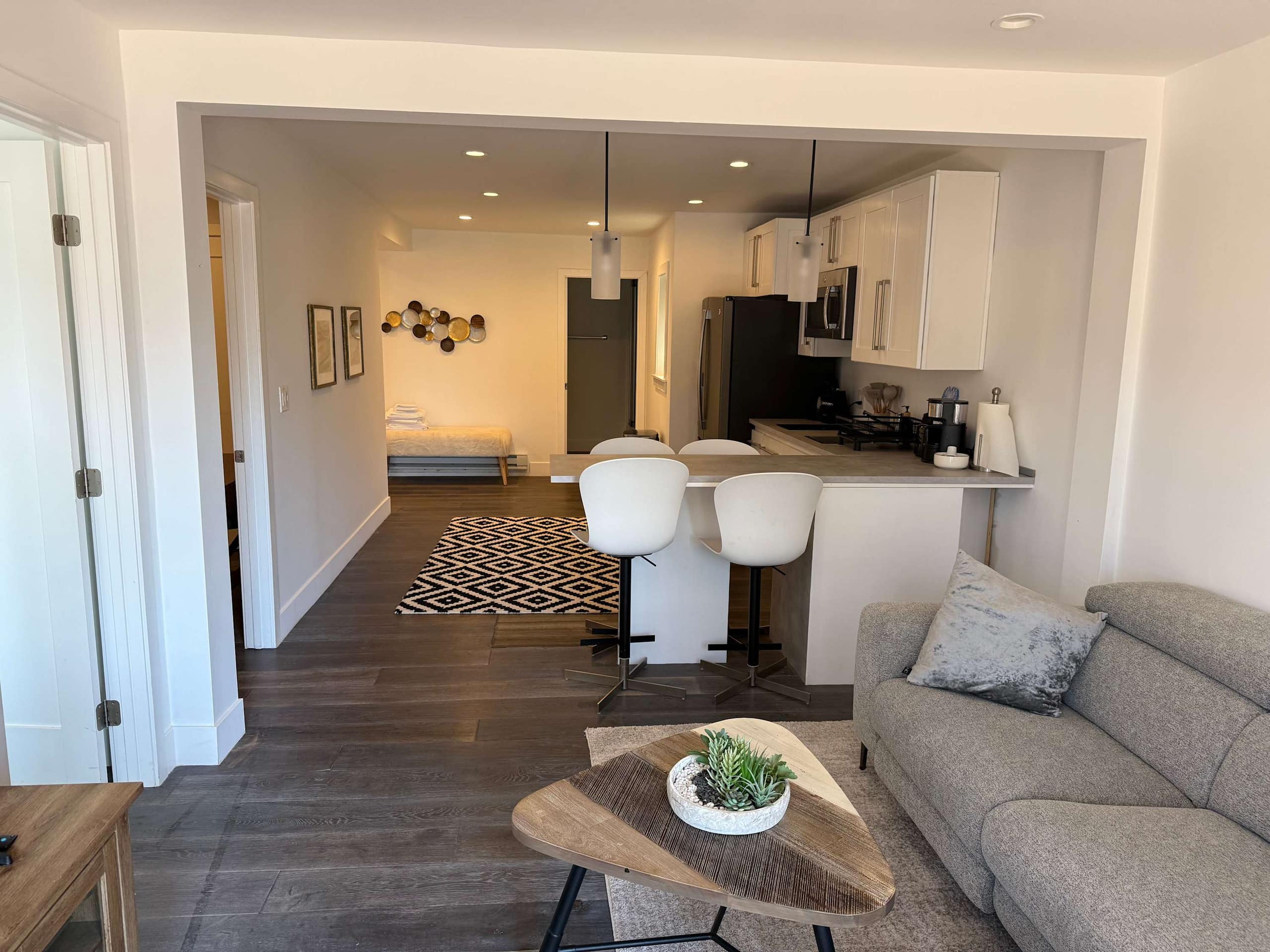 Home in San Francisco · ★4.89 · 2 bedrooms · 3 beds · 1 bath - Image 3