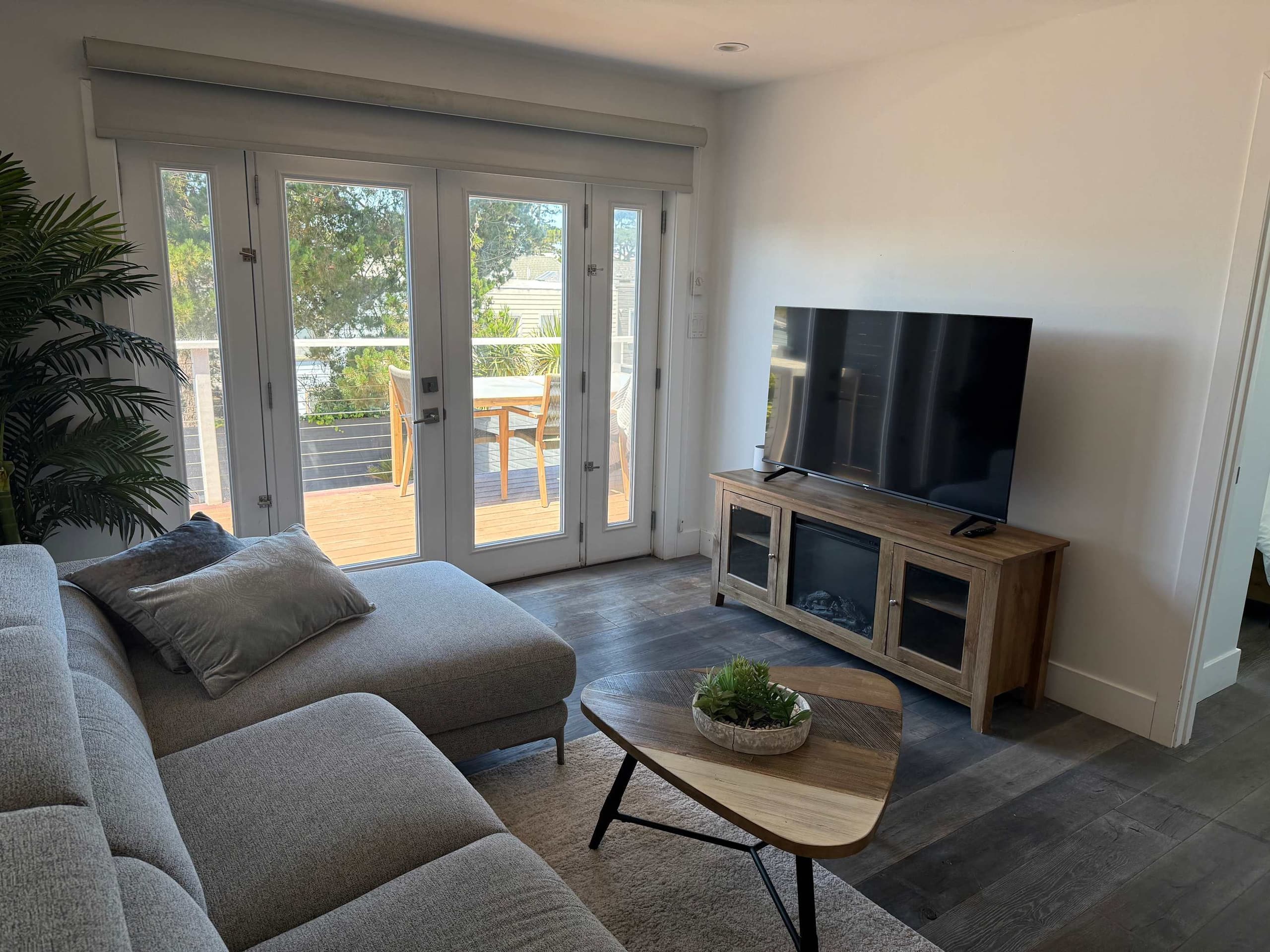 Home in San Francisco · ★4.89 · 2 bedrooms · 3 beds · 1 bath - Image 1
