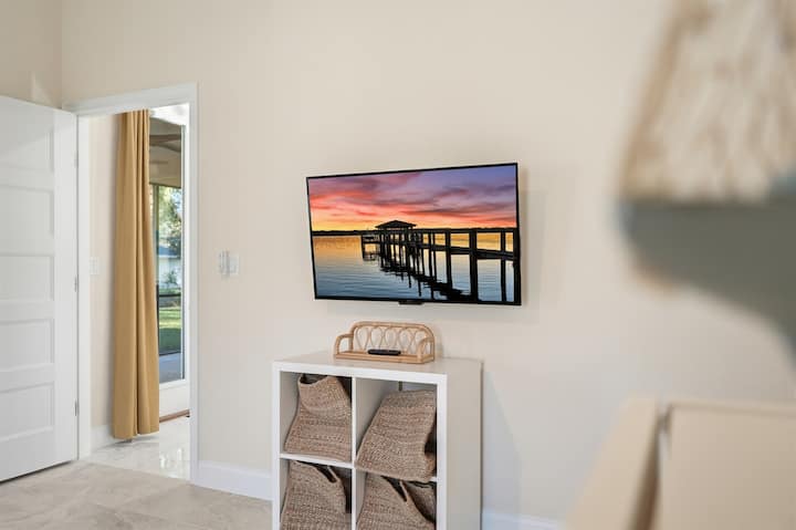 Palm Coast Retreat W/ Hot Tub & Lanai - パーム・コースト, FL