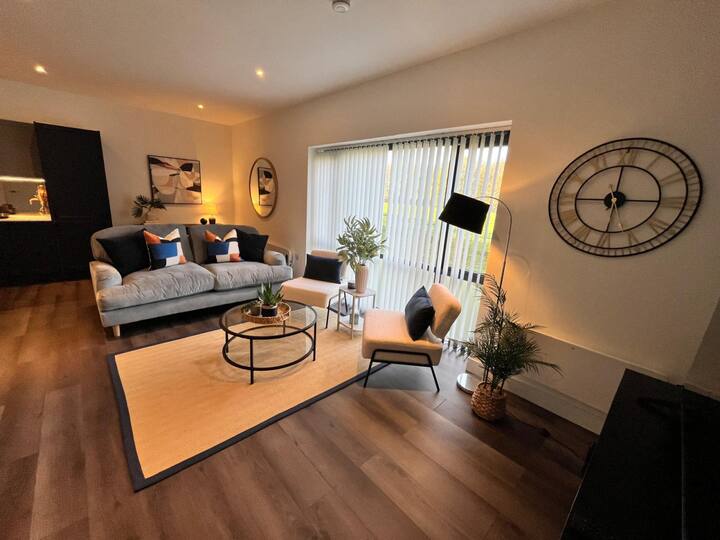 Modern Hawthorn Stay, New Forest Escape - イギリス リンドハースト