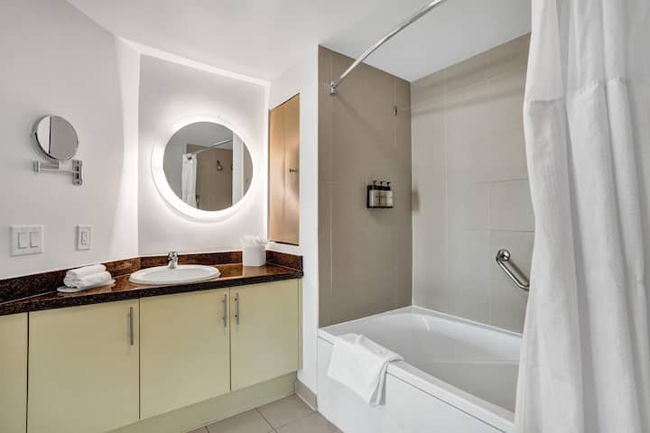 Bay & City View Studio At The Arya - 1704-1 - Miami, FL
