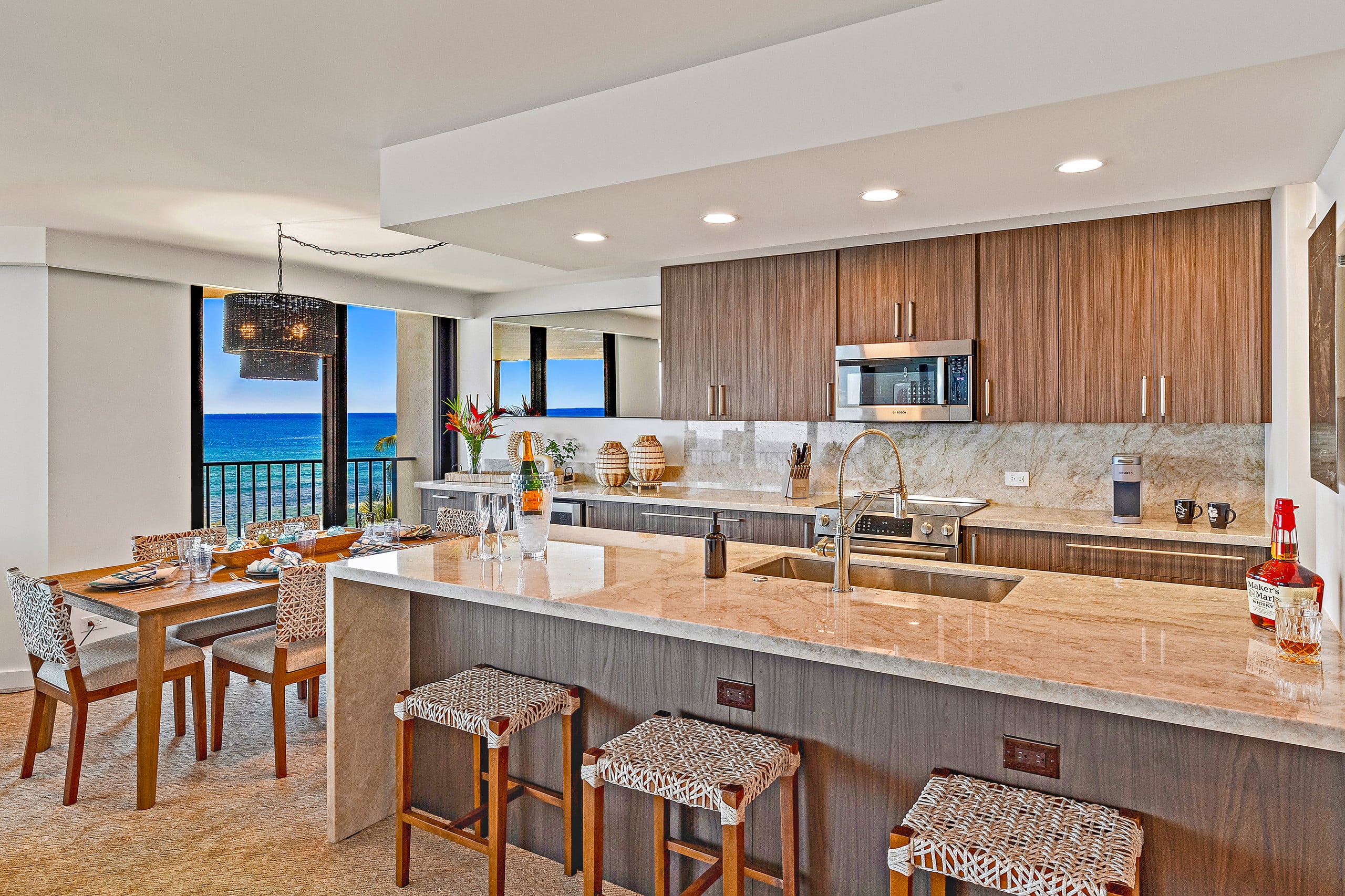 Condo in Lahaina · ★5.0 · 2 bedrooms · 3 beds · 2 baths - Image 5