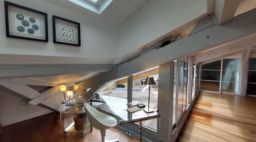 Burdigala Homes managed Airbnb listing 1