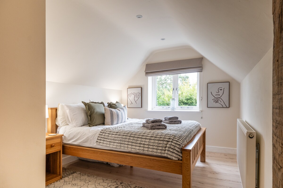 Rich Hall Photograph_15 Clifford Chambers-84 (2)