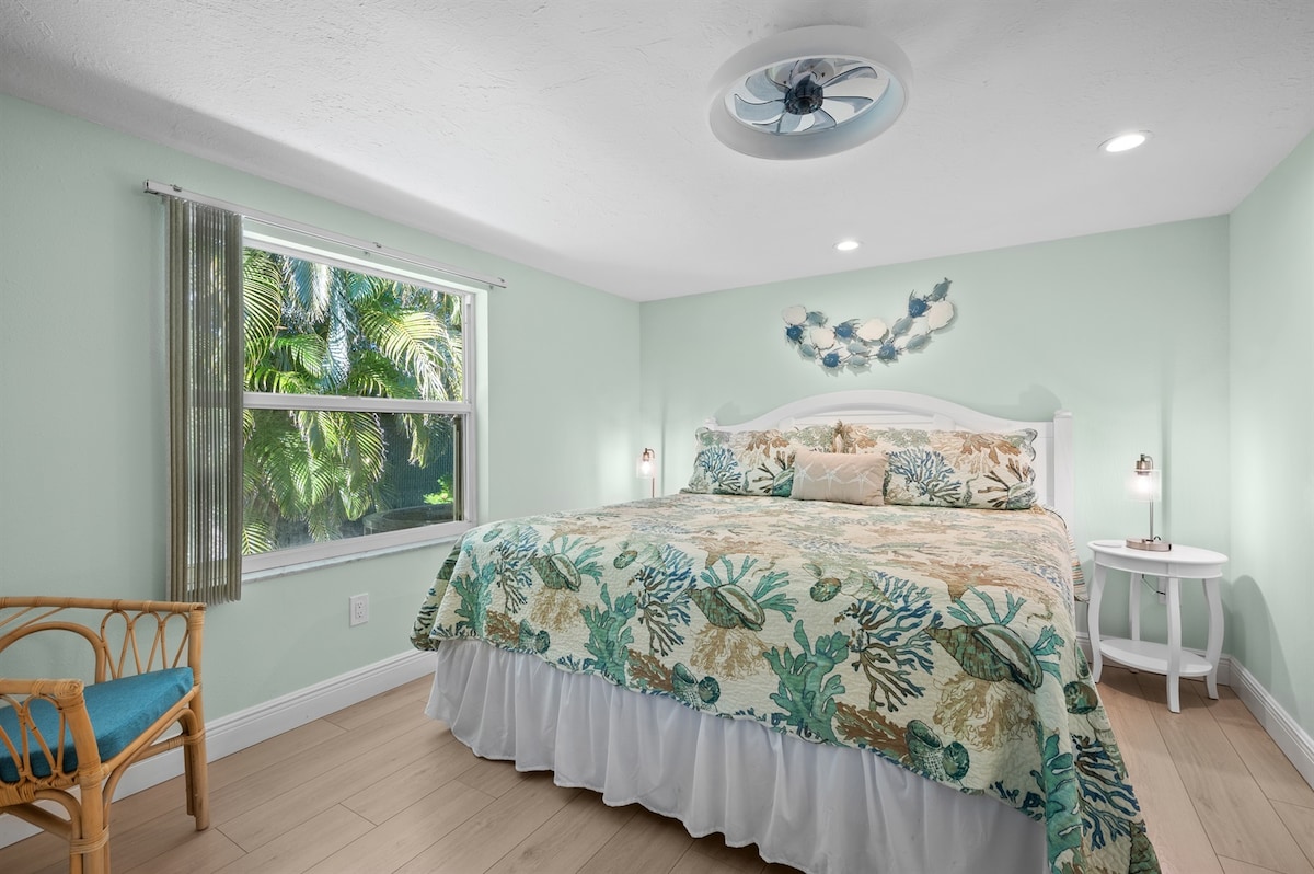 غرفة النوم رقم أربعة مع سرير بحجم كينج