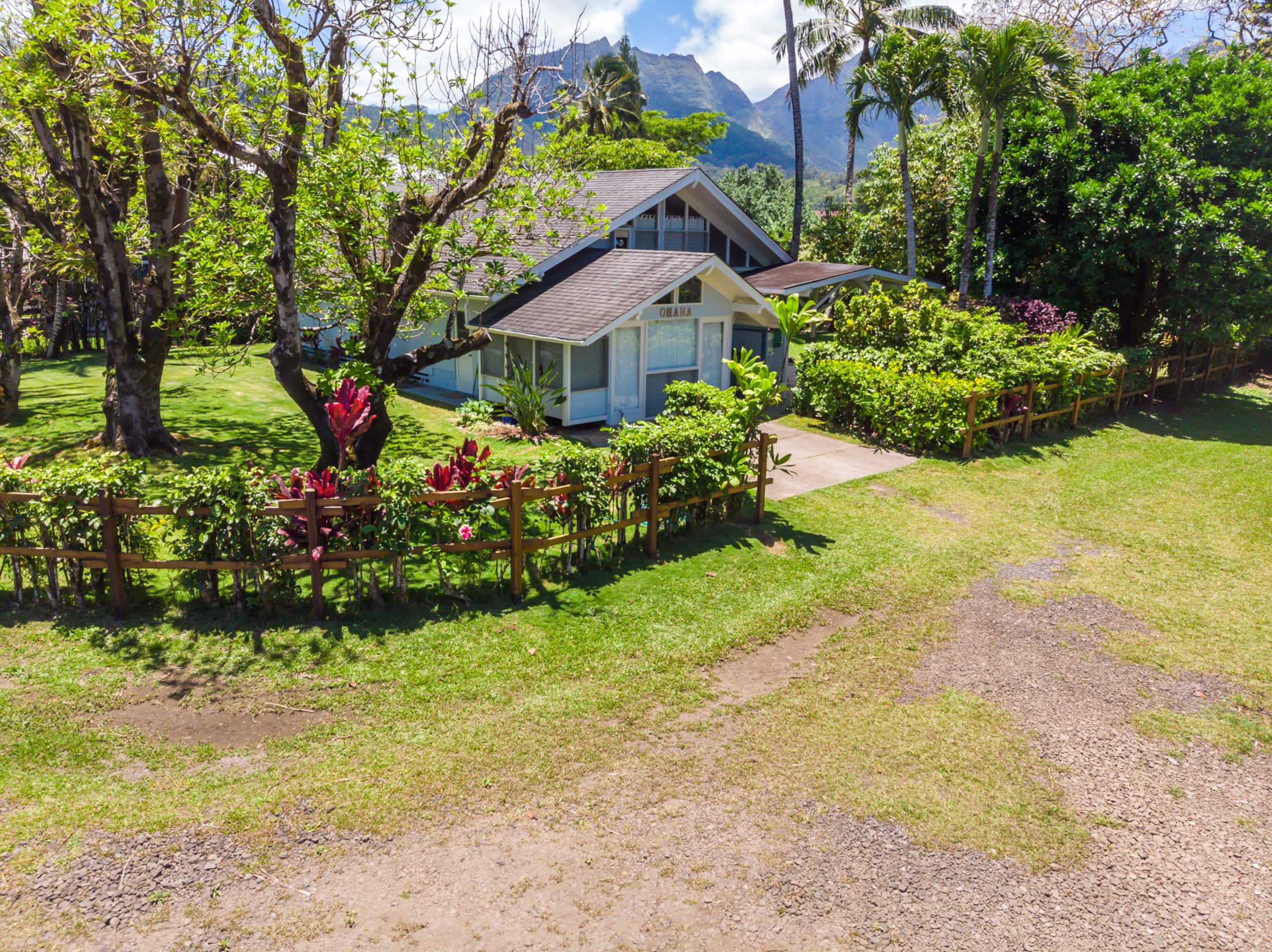 Home in Hanalei · ★4.86 · 2 bedrooms · 3 beds · 2 baths - Image 3
