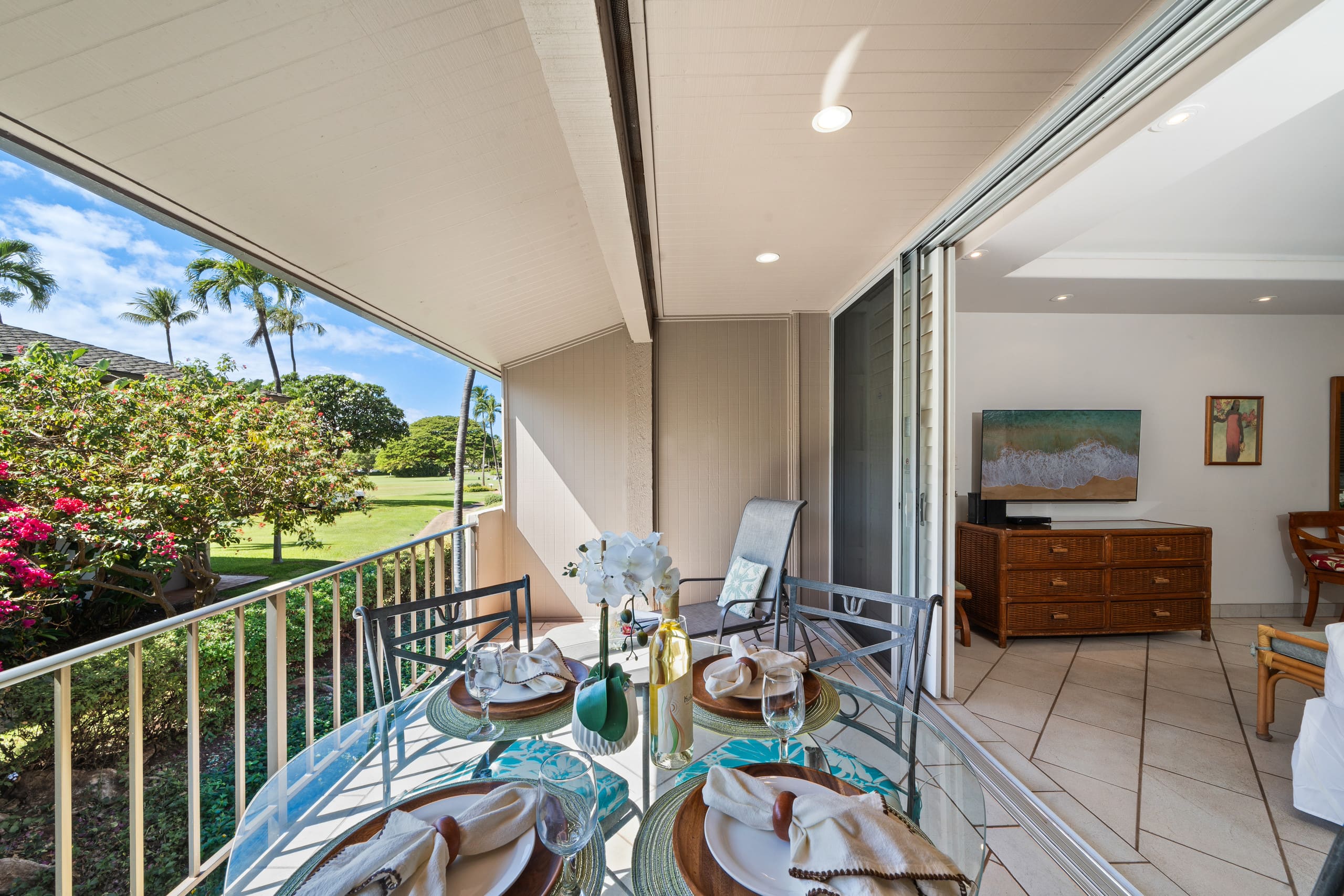 Condo in Lahaina · ★5.0 · 1 bedroom · 1 bed · 1 bath - Image 12