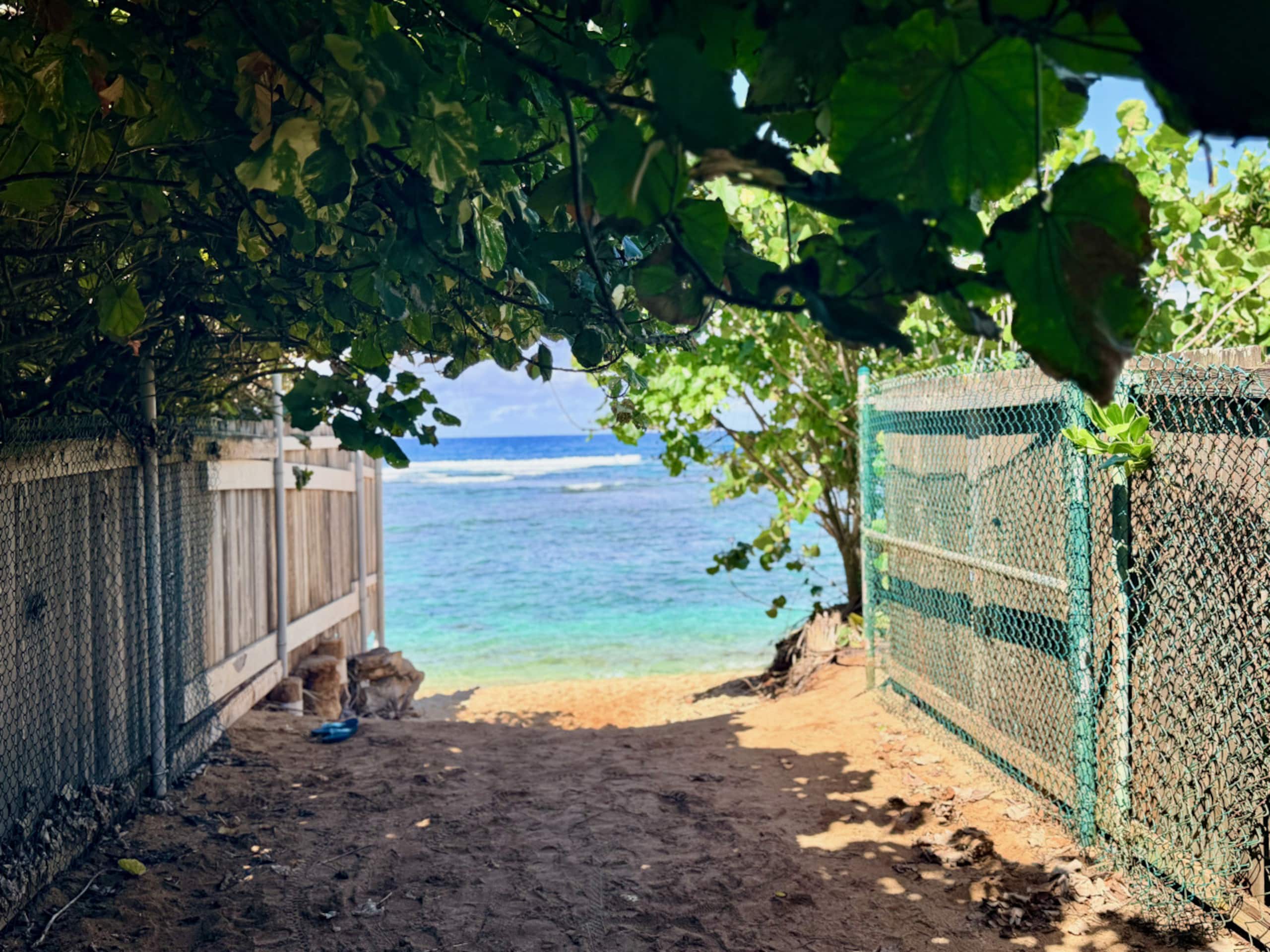 Private Cottage on Gated Estate + Walk to Beach - Photo 11