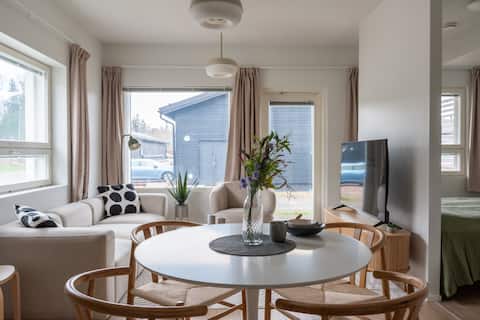 Stylish two-storey home, free parking and sauna