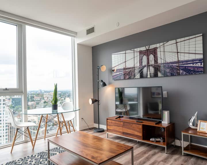 Modern, Fully Equipped 2br Retreat In North York - Toronto