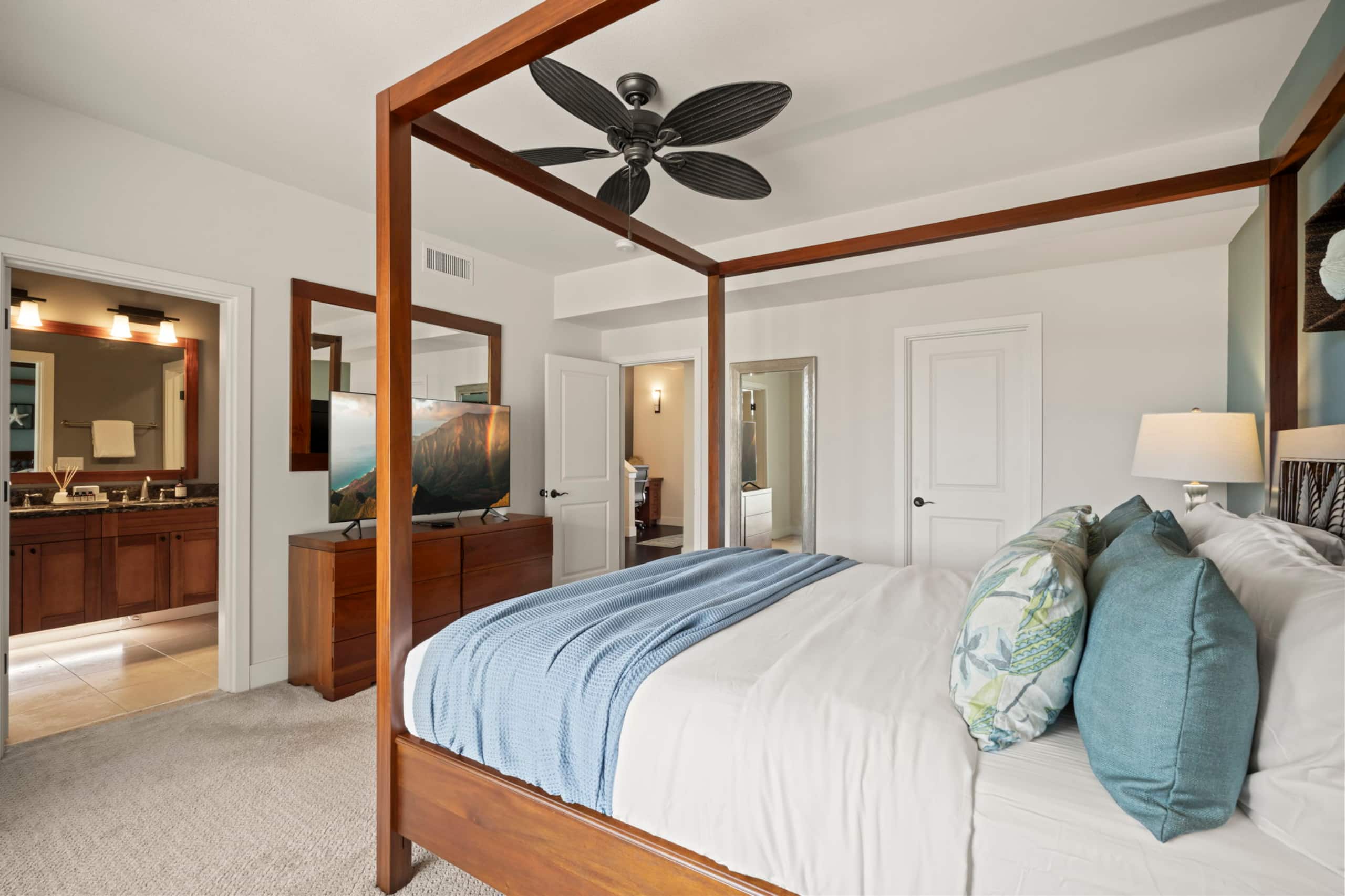 New Listing 3 Bedroom On The Golf Course. Pool / - Photo 17