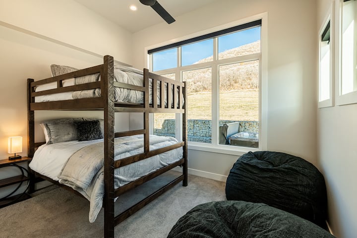 Spálňa 3 – poschodová posteľ Queen