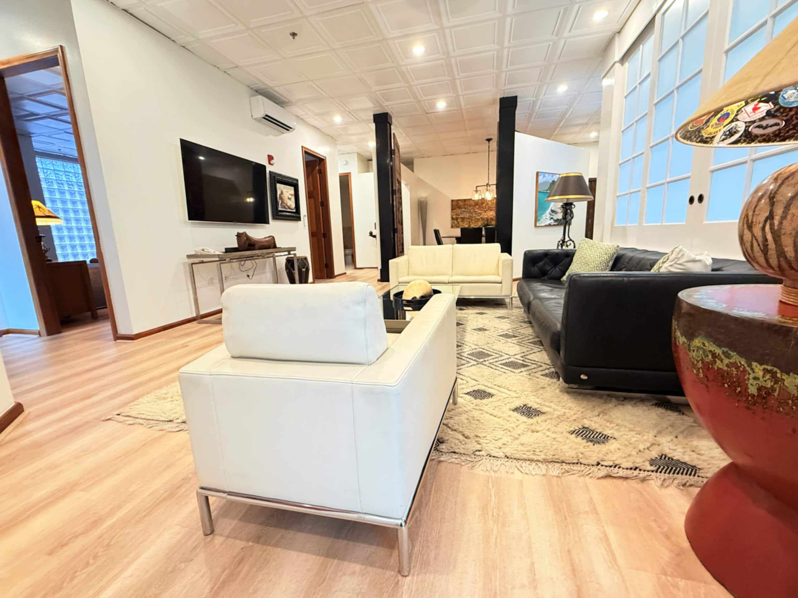 Hotel in Honolulu · ★4.5 · 3 bedrooms · 3 beds · 1 private bath - Image 3