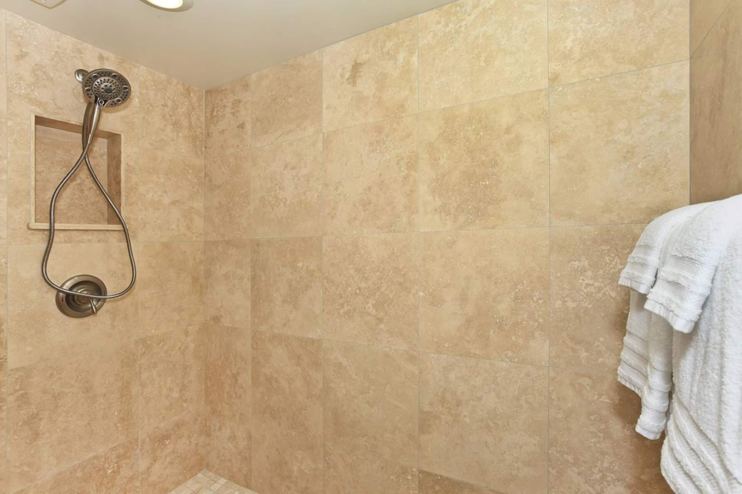 Hotel in Honolulu · ★4.5 · 3 bedrooms · 3 beds · 1 private bath - Image 20