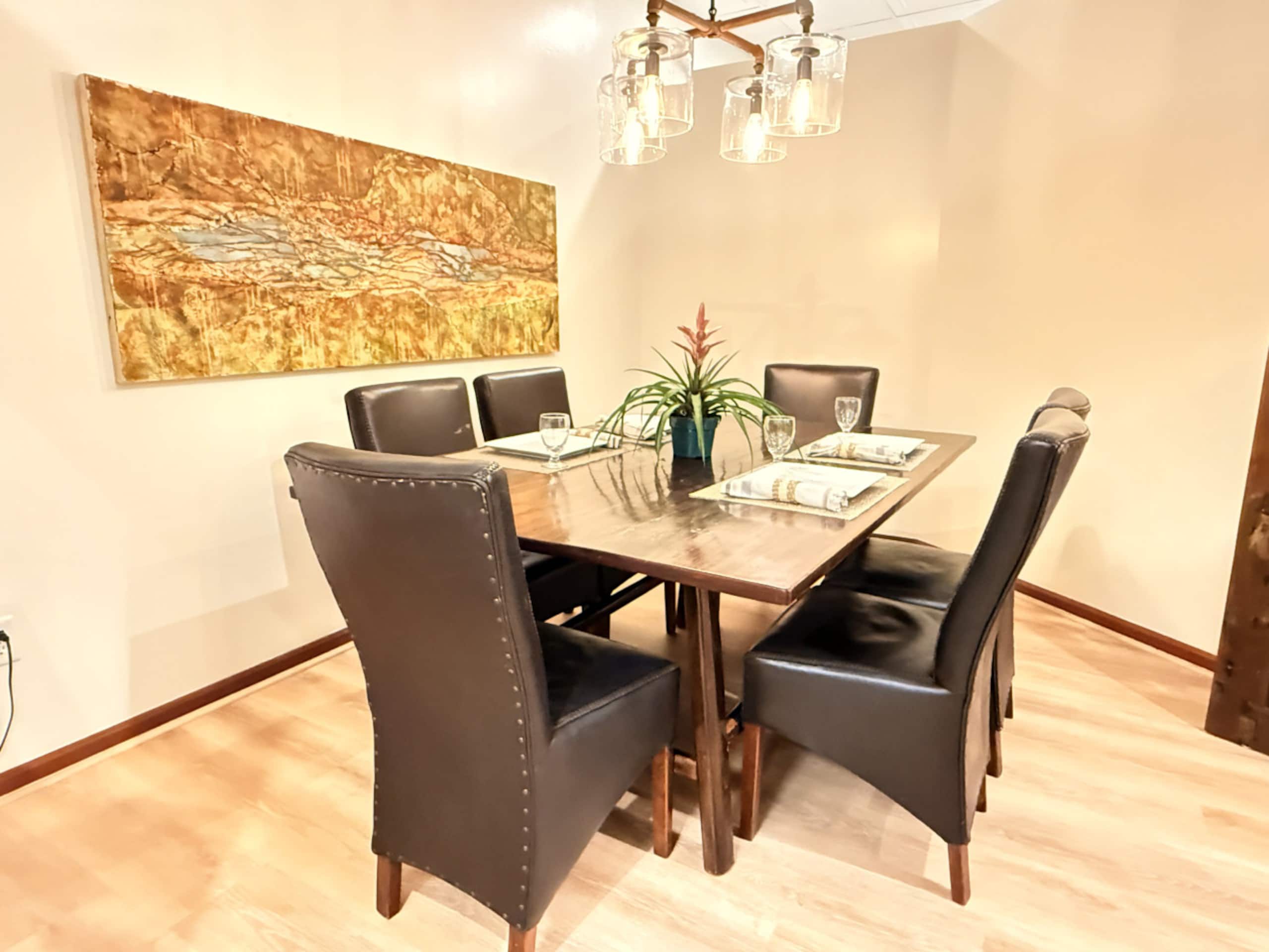 Hotel in Honolulu · ★4.5 · 3 bedrooms · 3 beds · 1 private bath - Image 8